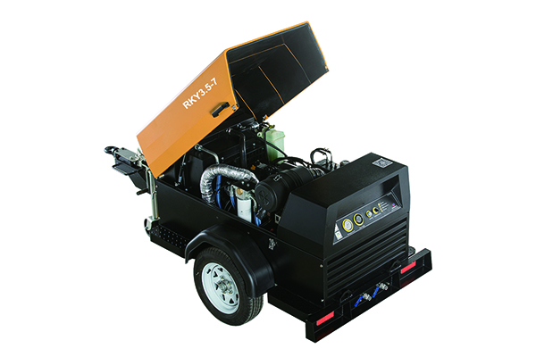 7 Bar 125 Cfm Diesel Portable Screw Air Compressor for Road Construction