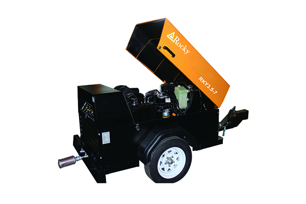 7 Bar 125 Cfm Diesel Portable Screw Air Compressor for Road Construction