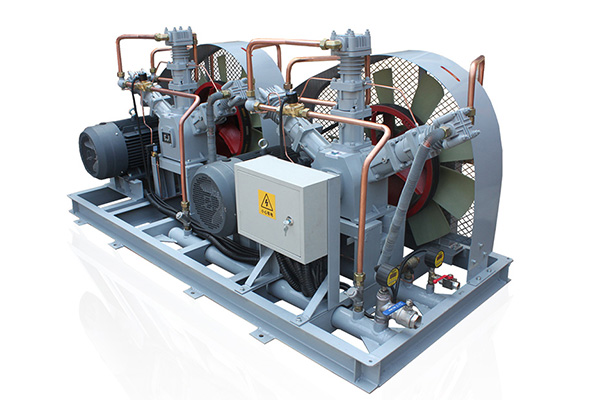 High pressure oil-free oxygen booster piston type oil-free silent air compressor
